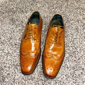 Dress shoes worn once